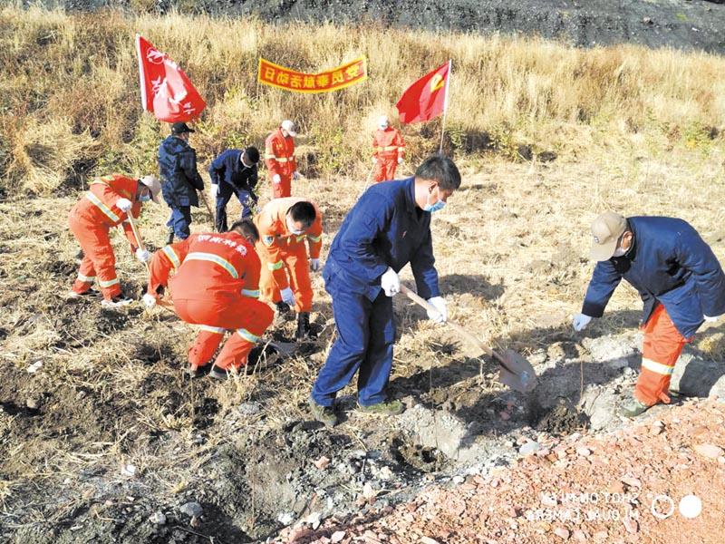 以“贯彻党的二十大精神、永远跟党走、奋进新征程”为主题——图片_副本.jpg